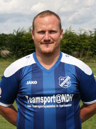 Fussballspieler beim SV blau-weiß Greußen: Eric Engler