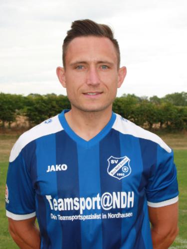 Fussballspieler beim SV blau-weiß Greußen: Steve Scherer